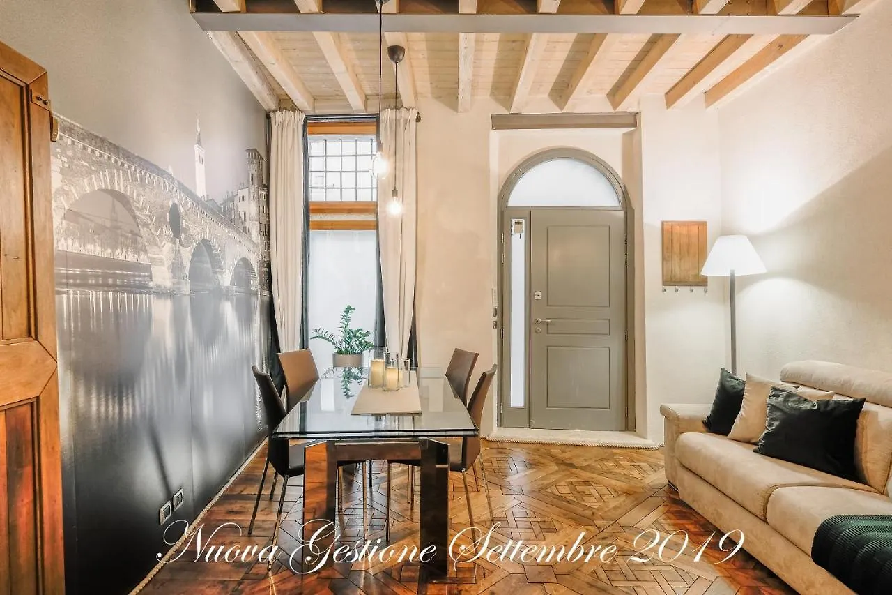 Dimora Scaligera Luxury Apartment Verona 0*,