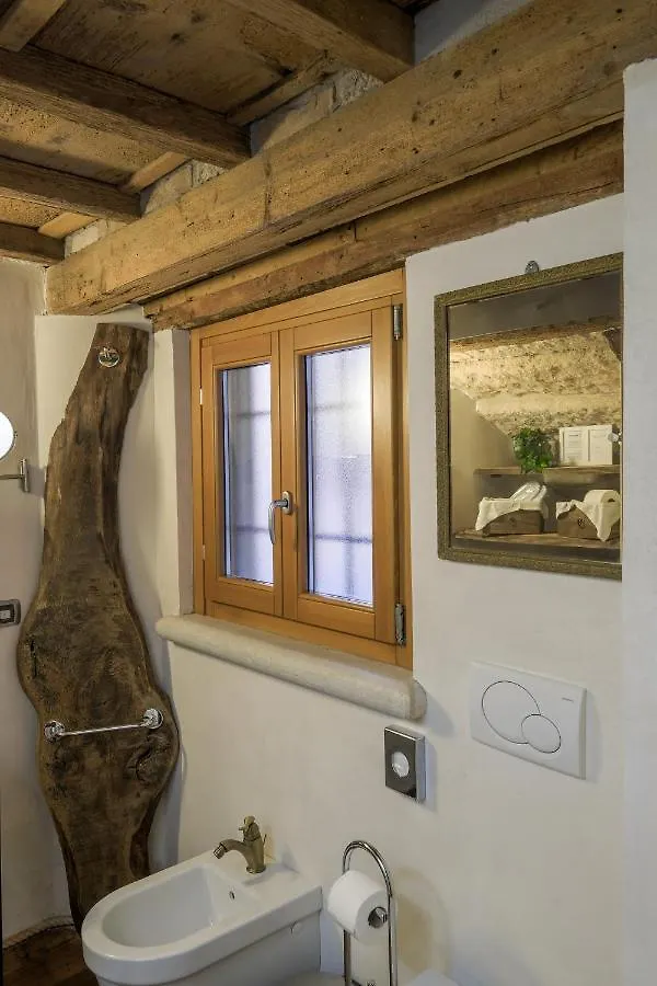 Dimora Scaligera Luxury Apartment Verona 0*,  İtalya